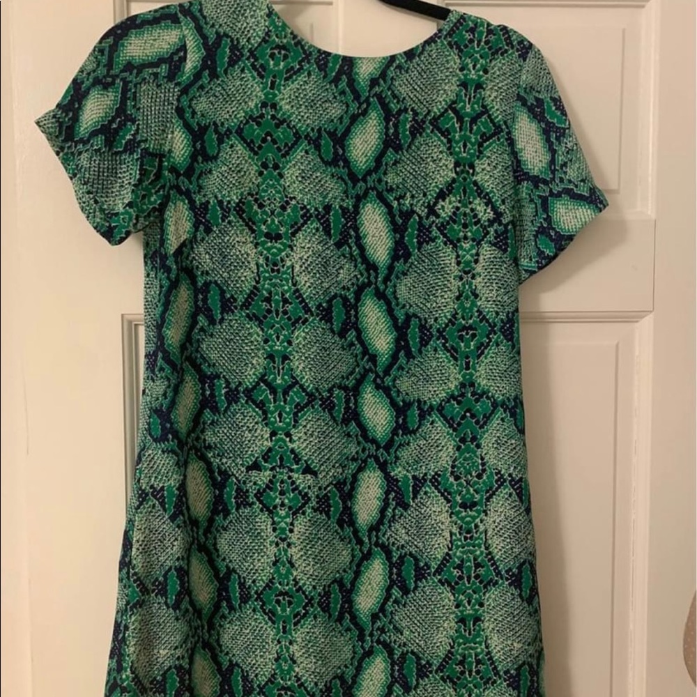 4 size small Olivaceous Brand Dresses